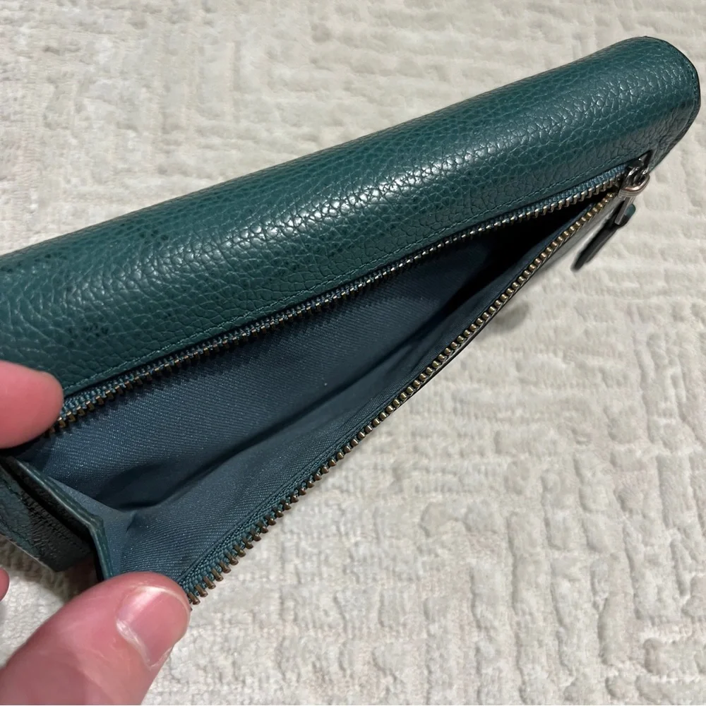 Coach SLIM Pebble Leather Wallet